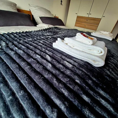 Dornroeschen Olpe bei Meschede